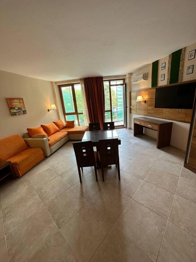 Briz Beach Apartments - Section B Pantai Sunny Luaran gambar