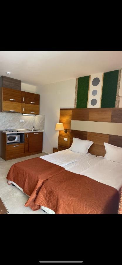 Briz Beach Apartments - Section B Pantai Sunny Luaran gambar