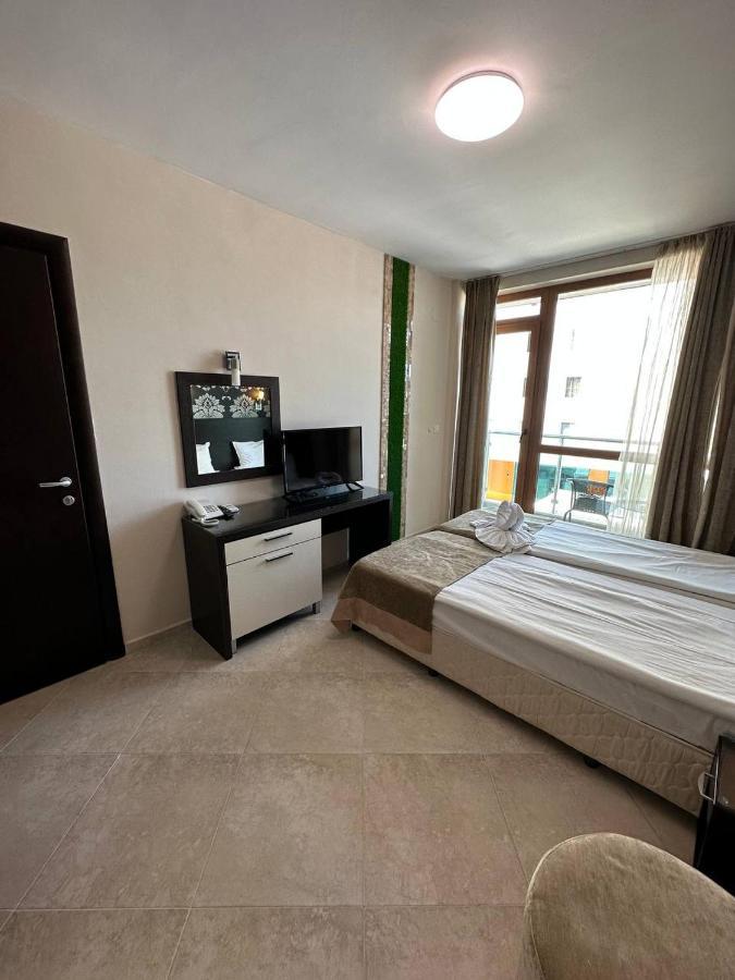 Briz Beach Apartments - Section B Pantai Sunny Luaran gambar