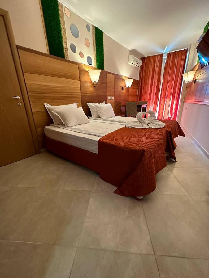 Briz Beach Apartments - Section B Pantai Sunny Luaran gambar