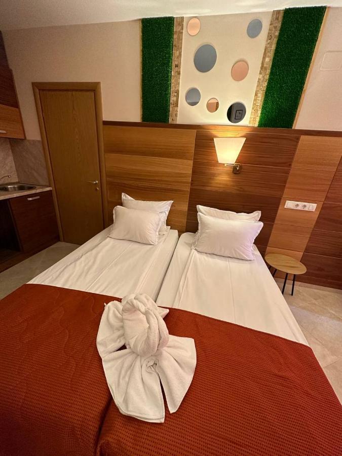 Briz Beach Apartments - Section B Pantai Sunny Luaran gambar